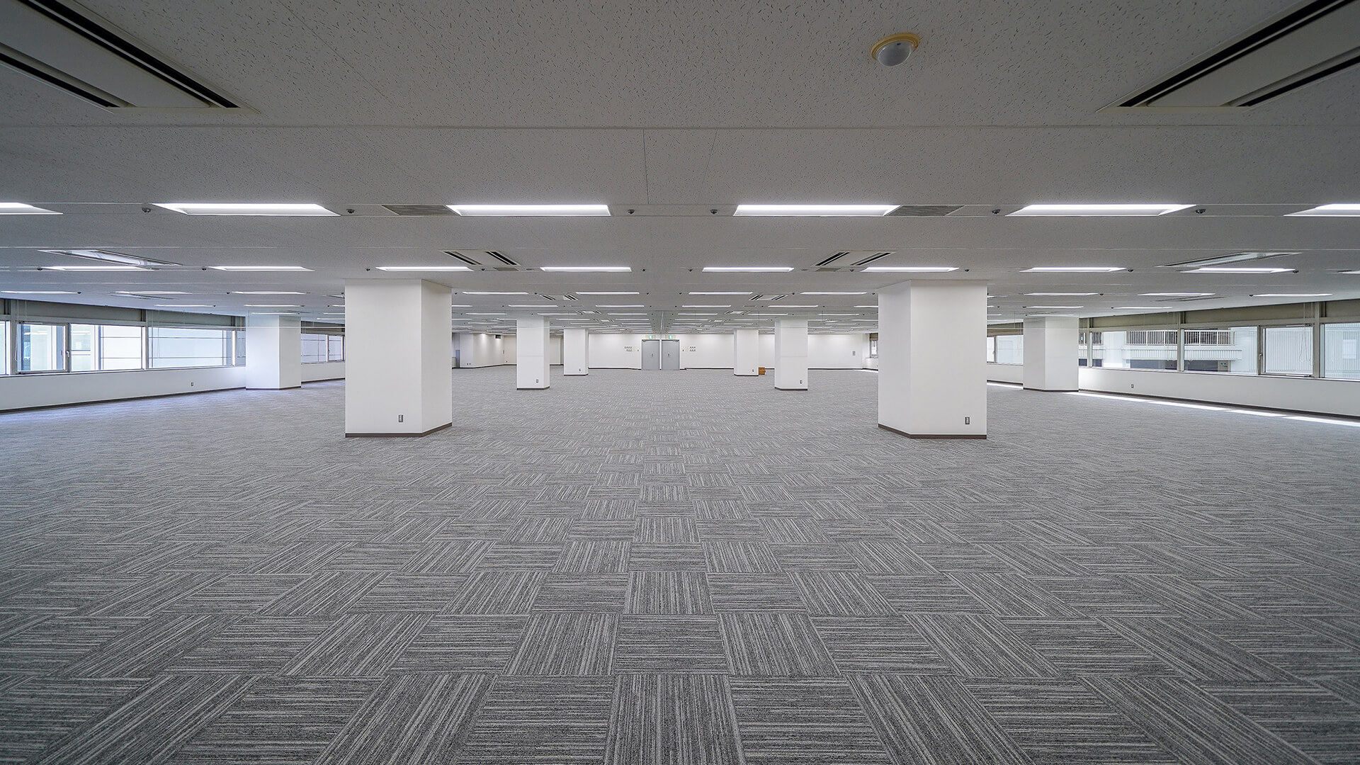 東京流通センターの外観