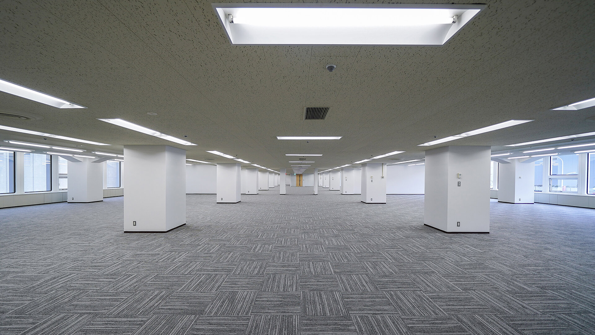 東京流通センターの外観